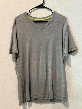 lululemon athletica Men's V-Neck Short Sleeve Tee - Gray with Yellow Trim
